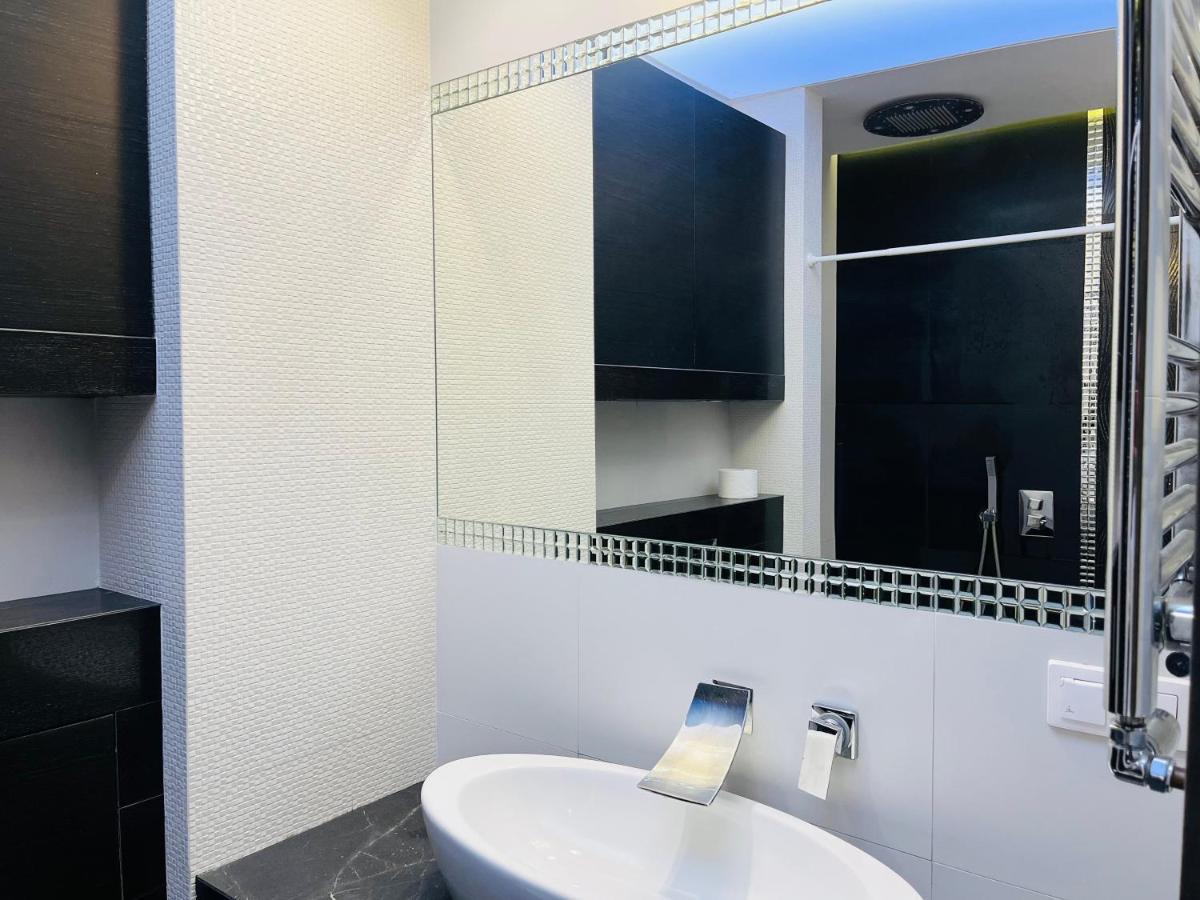 Apartament Mecenasa Krakau Buitenkant foto
